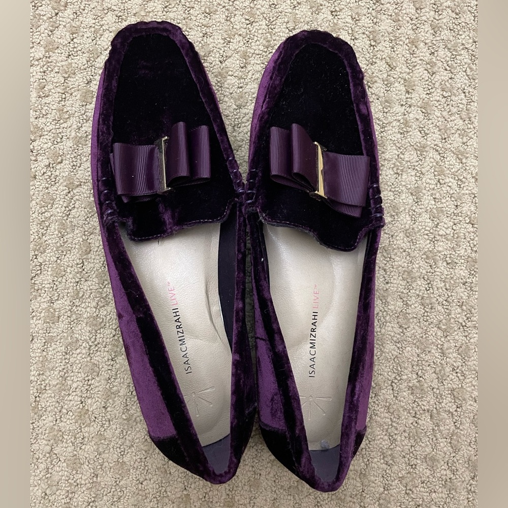 Isaac Mizrahi Velvet Flat